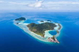 Wisata di 'Surga Tersembunyi', Kepulauan Anambas